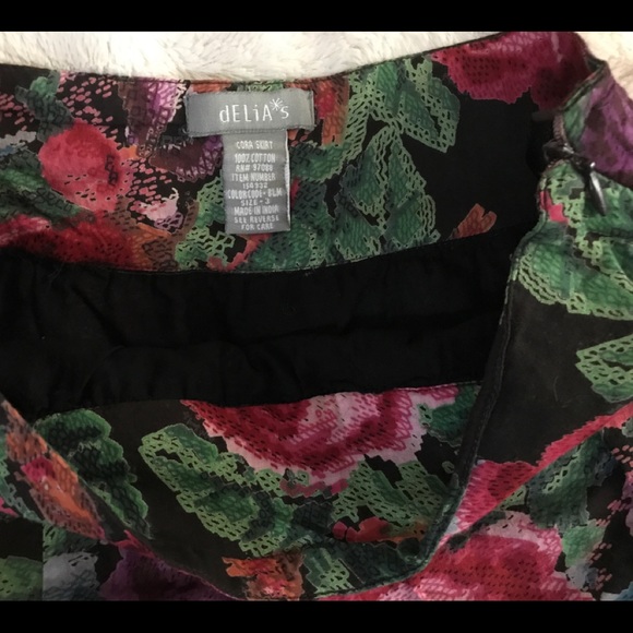 deLiA*s BLACK FLORAL SKIRT 3 - Picture 2 of 4
